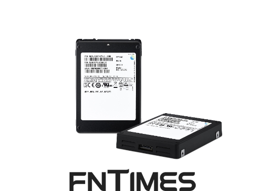 '30.72TB(테라바이트) SAS SSD' 제품. 사진=삼성전자.