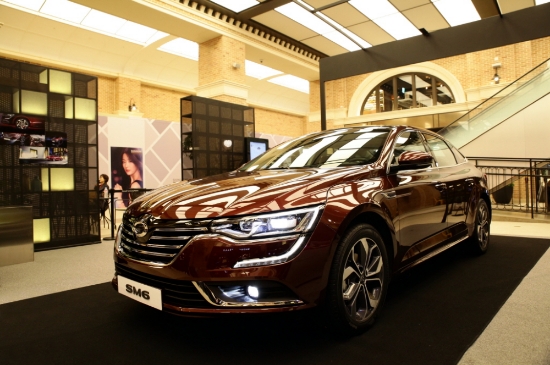 12일 르노삼성자동차가 2019년형 SM6 출시를 기념해 오는 18일까지 서울 서초구 신세계 강남 파미에스테이션에서 SM6 라운지를 운영한다. 사진=르노삼성자동차.