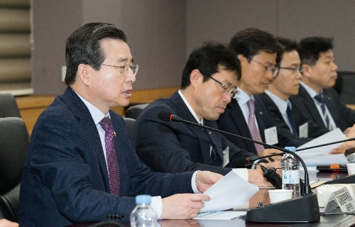 김용범 금융위원회 부위원장은 13일 서울 종로구 정부서울청사 금융위에서 지역산업 구조조정에 따른 지역 금융지원대책 유관기관 회의를 주재했다. / 사진= 금융위원회