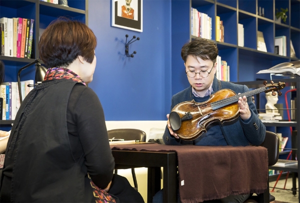 KEB하나은행, PB 특화 현악기 컨설팅 서비스 시행 / 사진= KEB하나은행