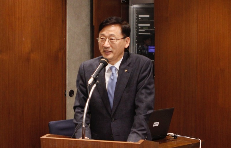 △주택금융공사가 6일 서울 은행연합회에서 MBS 투자설명회를 개최했다. 이정환 주택금융공사 사장이 인사말을 하고 있다./ 사진제공=주택금융공사