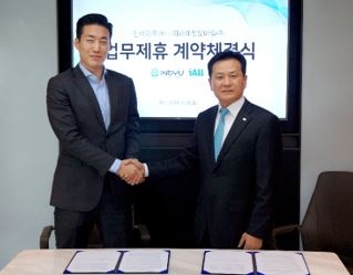 △인바이유 황성범 대표(좌), 김평규 미래에셋아이올 대표 (우) / 사진=인바이유