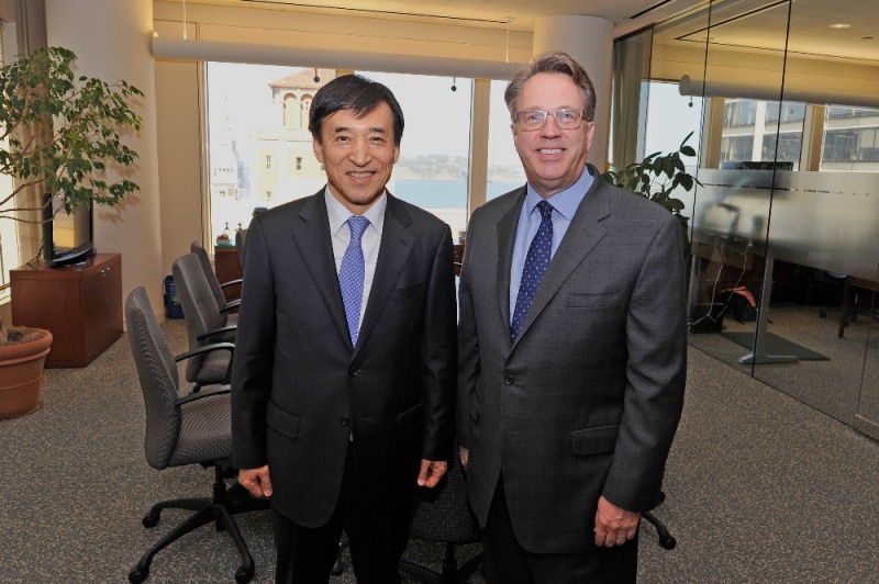 이주열 한은 총재(왼쪽)와 존 윌리엄스 미국 샌프란시스코 연은 총재/ 사진제공=한국은행