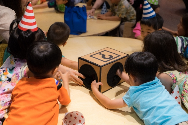 아이들이 키즈워크룸 참여하는 모습. / 사진=대림산업.