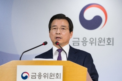 김용범 금융위원회 부위원장이 15일 서울 종로구 정부서울청사에서 삼성바이오로직스 회계감리 조치안에 관련된 브리핑을 하고 있다. / 사진= 금융위원회(2018.05.15)