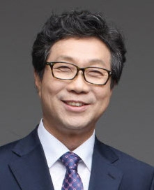 ▲사진: 조관일 저자