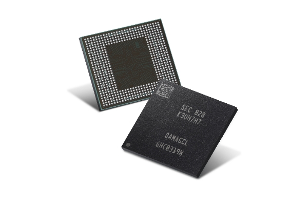 △삼성전자 2세대 10나노급 8GB LPDDR4X 모바일 D램 패키지 / 사진=삼성전자