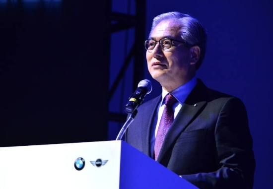 김효준 BMW그룹코리아 회장. 사진=BMW그룹코리아.