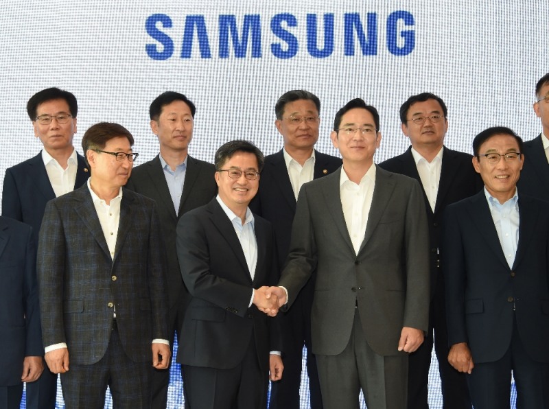 이재용의 ‘통큰 결정’ 3년간 180조 투입…국내 투자만 130조