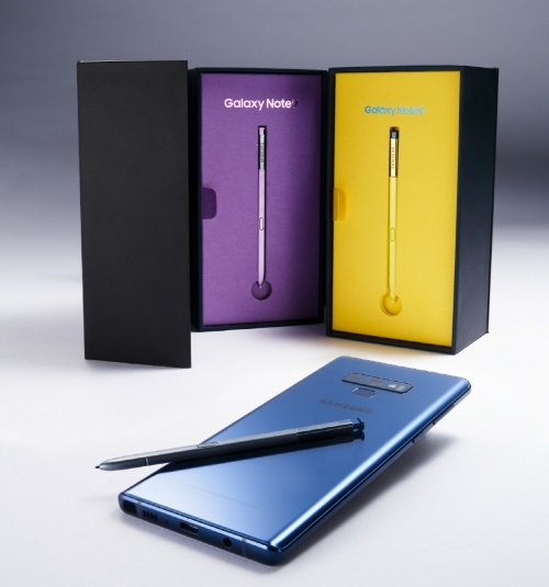 △갤럭시노트9 512GB 모델 오션블루 / 사진=삼성전자