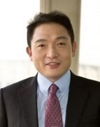 '폭언 논란' 윤재승 대웅제약 회장 "경영 일선 물러날 것"