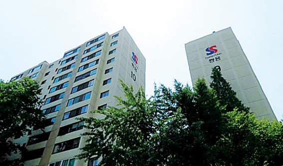 ▲ 현대건설이 지난 6월 재건축 시공권을 확보한 대치동 쌍용 2차 아파트.