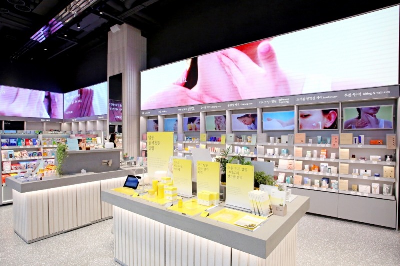 아모레퍼시픽, 멀티샵 '아리따움 라이브 강남' 런칭