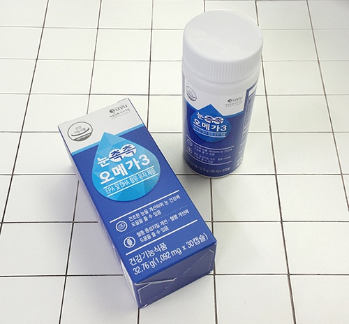 사진:유유제약'눈촉촉 오메가3'