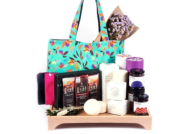 행복얼라이언스가 크라우드펀딩 참여자에게 제공하는 리워드 구성품이다. 출처 : SK행복나눔재단.