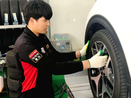 “운전자 45.4%, 겨울철 빙판 교통사고 경험”