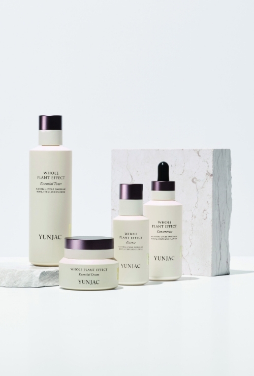 신세계인터내셔날 연작의 대표 라인인 홀플랜트 이펙트 라인. /사진제공=신세계인터내셔날