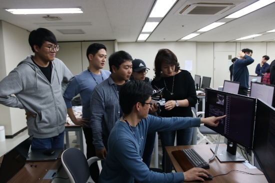 포스코, 5년간 5500명 청년 인재 육성에 나서