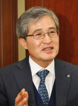 홍재은 NH농협금융지주 사업전략부문장(상무)은 한국금융신문과의 인터뷰에서 “향후 유럽과 동남아 같은 이머징 마켓 지역 중심으로 IB(투자금융) 데스크를 확대할 계획”이라고 말했다. / 사진= NH농협금융지주