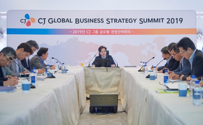 이재현 회장은 지난해 말 미국 로스앤젤레스에서 그룹 글로벌 경영전략회의를 열고, 그룹의 글로벌 사업 현황과 중장기 전략을 점검했다. /사진제공=CJ