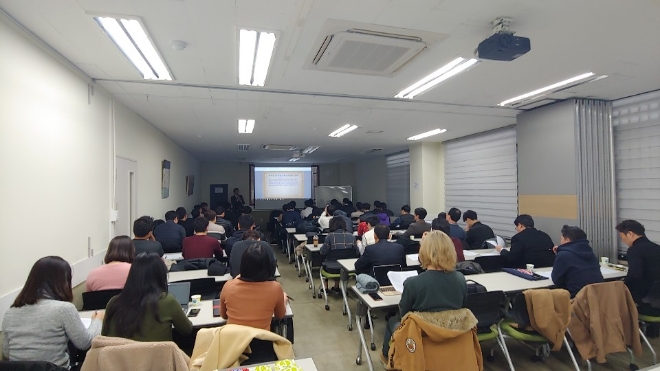 한국P2P금융협회는 지난 21일 회원사 임직원을 대상으로 금융위원회가 발표한 P2P가이드라인 설명회를 진행했다고 24일 밝혔다. / 사진 = 한국P2P금융협회