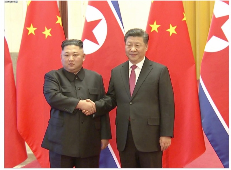 김정은-시진핑 "신시대, 새로운 발전 위해 같이 노력하자" - 중국 CCTV