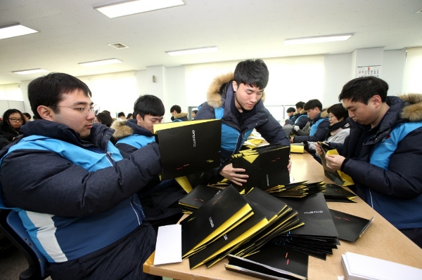 대우건설 신입사원 78명은 9일 일산 홀트복지타운서 봉사활동을 펼쳤다. 사진=대우건설.