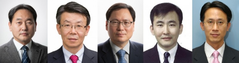(왼쪽부터) 김태현 금융위 상임위원, 최훈 금융정책국장, 윤창호 금융산업국장, 이세훈 구조개선정책관, 이명순 금융그룹감독혁신단장. / 사진= 금융위원회