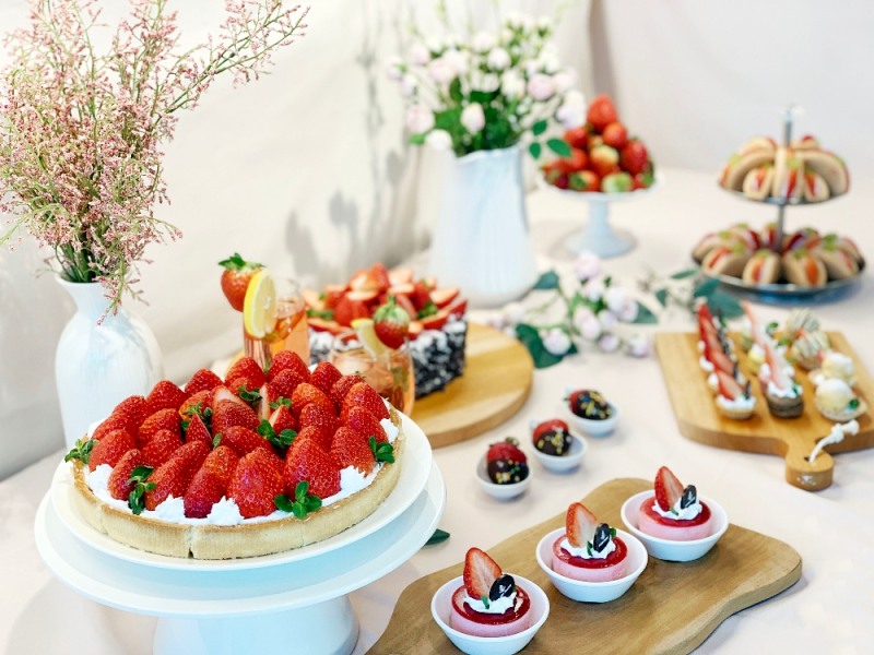 이랜드크루즈 "한강에서 딸기페스티벌 즐기세요"