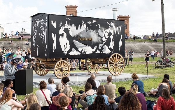 카라 워커 2017년작 'The Katastwóf Karavan'. (사진=현대차)