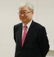 △한 금융기관에 특강에서 강연한 김석동 전 금융위원장의 모습/사진=한국금융신문