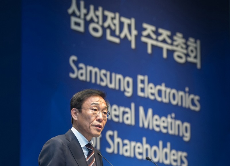 △김기남 삼성전자 대표이사 부회장이 지난 20일 주총에서 연설하는 모습/사진=삼성전자