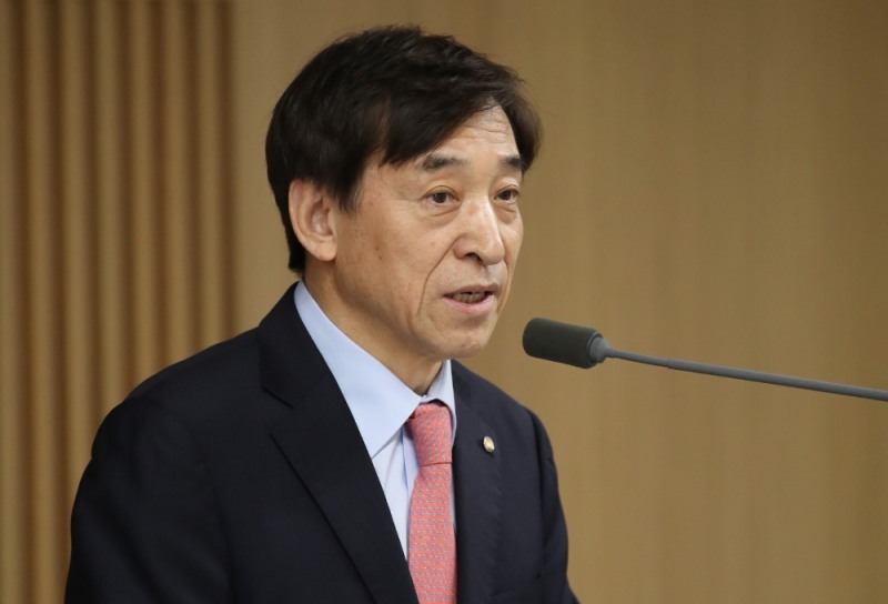 ▲이주열 한국은행 총재가 1일 서울 중구 한은 본관에서 열린 기자간담회에서 모두말씀을 하고 있다./사진=한국은행