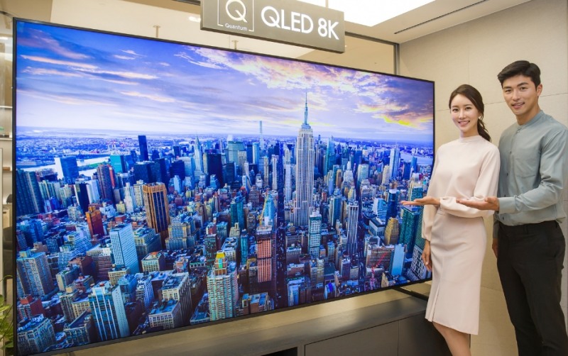 △삼성전자 QLED 8K 98형의 모습/사진=삼성전자