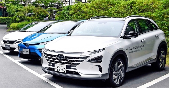 (왼쪽부터) 수소전기차(FCEV) 혼다 클래리티, 토요타 미라이, 현대 넥쏘.