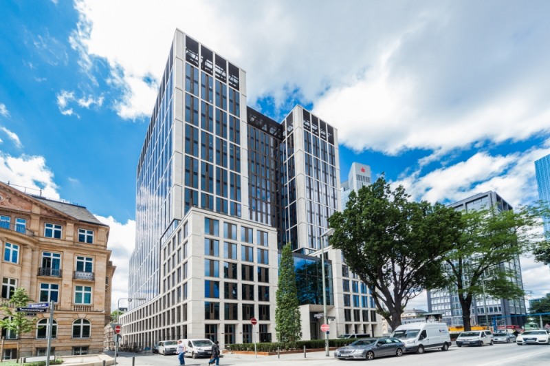 ▲독일 프랑크푸르트에 위치한 'Taunusanlage 8' 건물 전경./사진=미래에셋자산운용