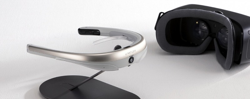 △KT의 넥밴드형 360 카메라의 모습/사진=오승혁 기자(자료 편집)