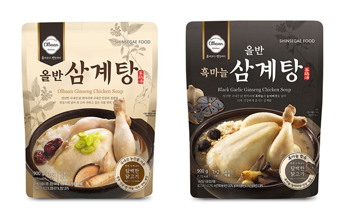 올반 삼계탕(왼쪽)과 올반 흑마늘 삼계탕(오른쪽) /사진제공=신세계푸드