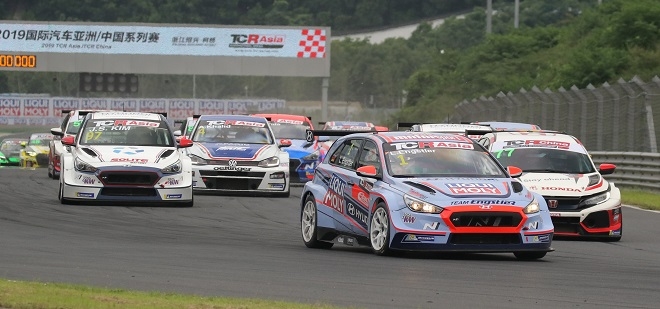 현대차 i30 N TCR(맨앞). (사진=현대차)