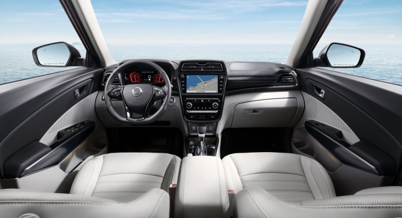 베리 뉴 티볼리 내부.