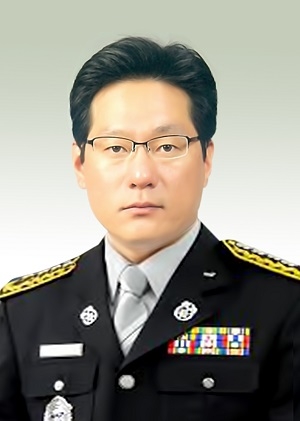 故 석원호 소방위.