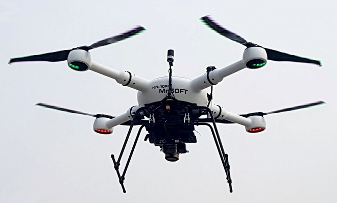 △현대엠엔소프트의 정밀 정보 지도 구축을 위한 드론 기기의 모습/사진=오승혁 기자(자료 편집)