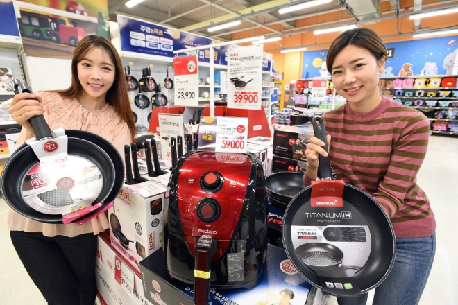 홈플러스는 추석을 맞아 인기 주방용품 브랜드 기획전을 실시한다. /사진=홈플러스.