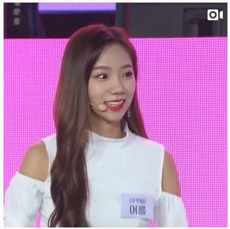 △LG울트라기어 페스티벌 중 게임돌림픽 특별전 소녀대전에 참여한 걸그룹 우주소녀 멤버 여름의 모습/사진=오승혁 기자(OGN 자료 편집)