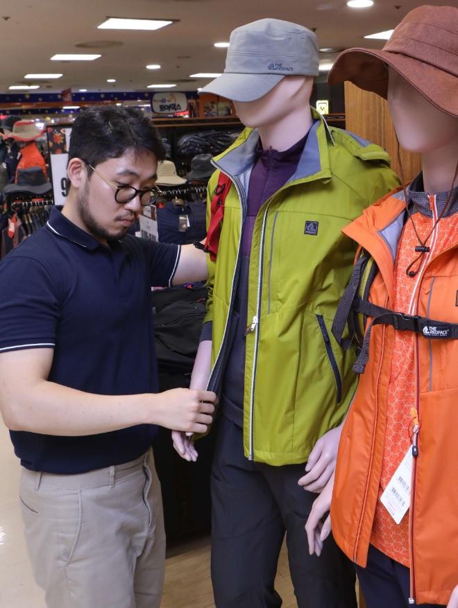 롯데쇼핑이 포스트 추석 마케팅에 나서 명절 이후 고객 수요 잡기에 나선다. /사진=롯데쇼핑.