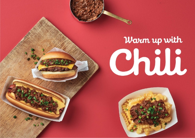 ‘쉐이크쉑’은 다음 달 1일 미국 오리지널 스타일의 ‘칠리 치즈버거’를 출시한다. /사진=SPC그룹.