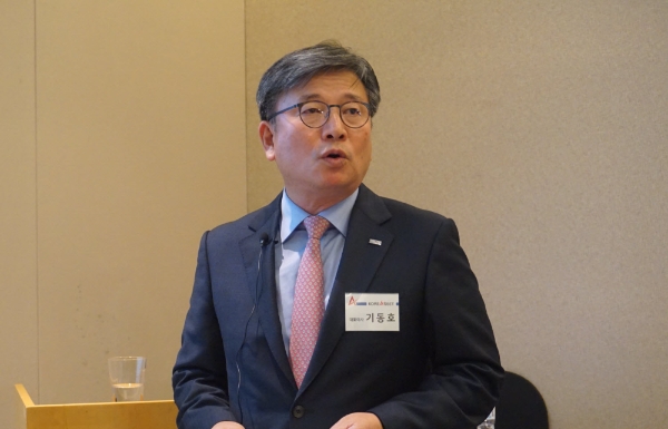 ▲1일 기동호 코리아에셋투자증권 대표가 서울 여의도에서 열린 기자간담회에서 회사를 소개하고 있다./ 사진=코리아에셋투자증권