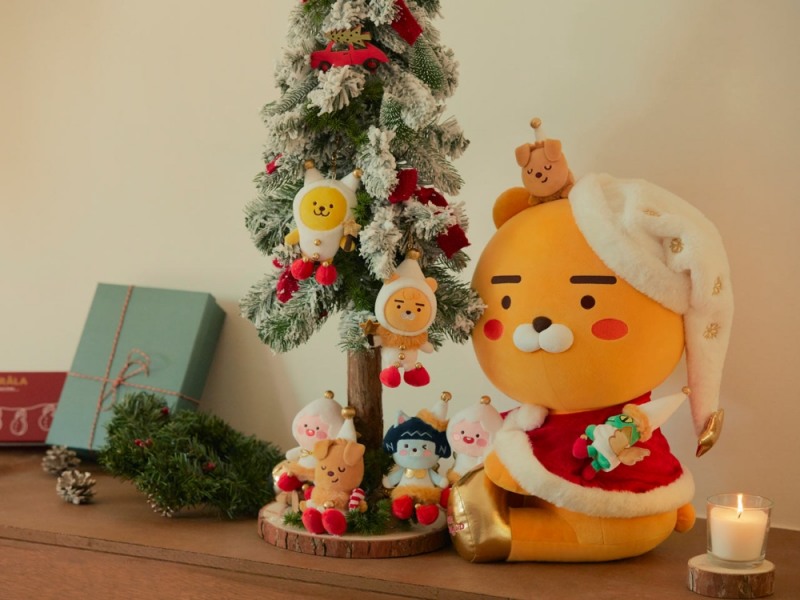 △카카오프렌즈의 윈터 원더랜드 테마 굿즈의 모습. 요정으로 변한 라이언, 어피치, 네오, 프로도, 콘/사진=카카오IX