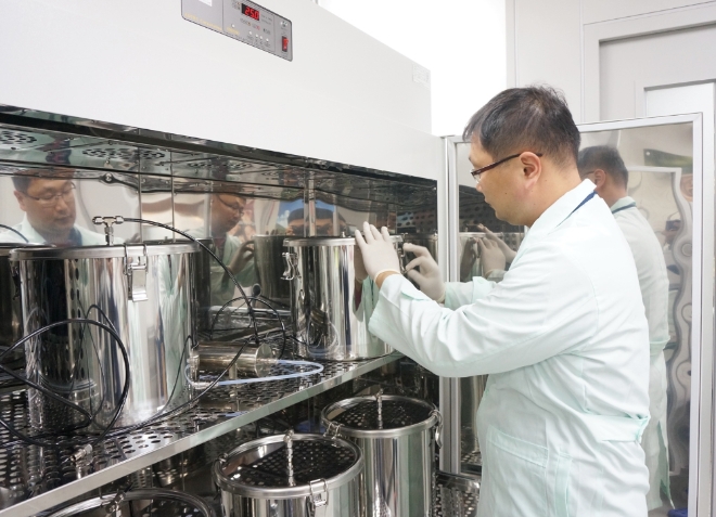 현대리바트는 산업통상자원부 주최 ‘2019년 제품안전의 날’ 정부포상에서 ‘산업포장’을 수상한다. /사진=현대백화점그룹.