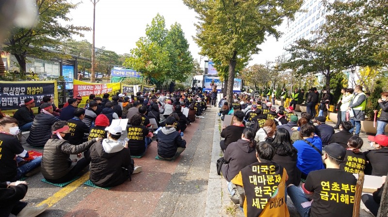 지난 6일 한국전자담배산업협회 주최 액상 전자담배 관련 법 개정안 반대 2차 집회 현장. /사진제공=한국전자담배산업협회